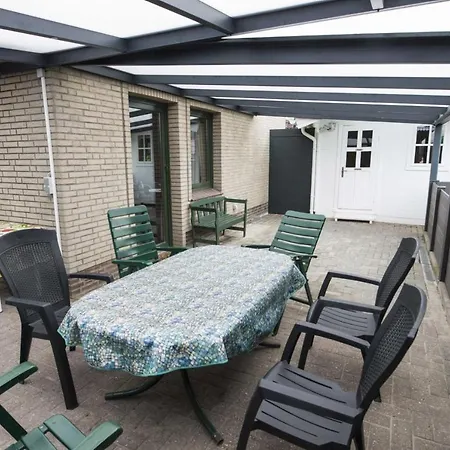 Ferienhaus Neptun, 15122 펜션 리어